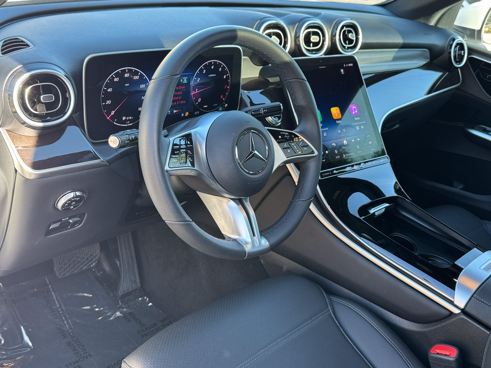 Used 2026 Mercedes-Benz GLC 300 4MATIC image 17