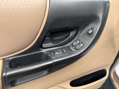 Used 1999 Ford Ranger XLT image 11