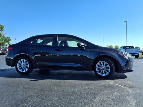 Used 2021 Toyota Corolla LE w/ LE Convenience Package FWD image 27