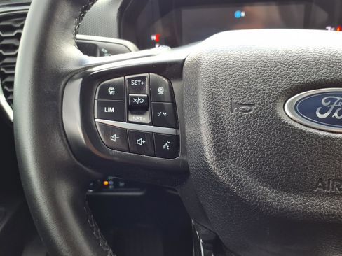 Used 2024 Ford Ranger XLT AWD/4WD image 16