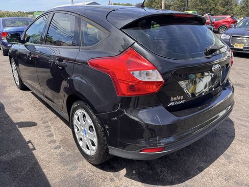 Used 2012 Ford Focus SE image 4