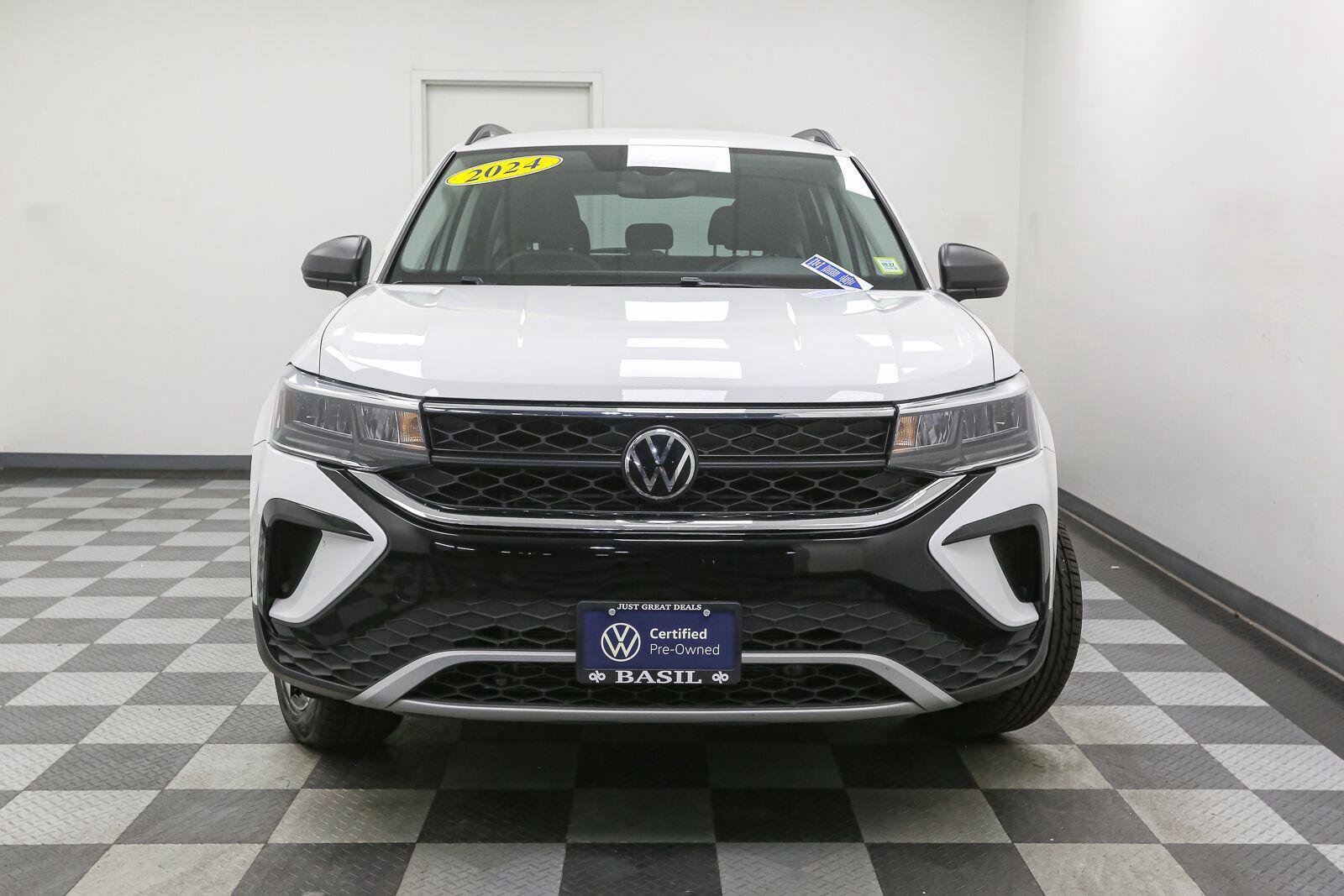 Certified 2024 Volkswagen Taos S AWD/4WD image 4