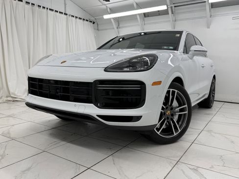 Used 2023 Porsche Cayenne Turbo AWD/4WD image 8