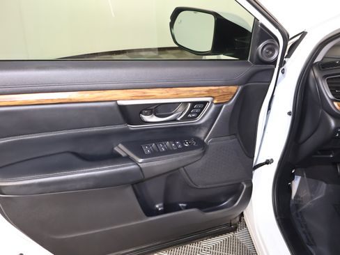 Used 2021 Honda CR-V Touring image 36