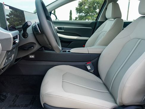 Certified 2025 Hyundai Sonata SEL FWD image 24