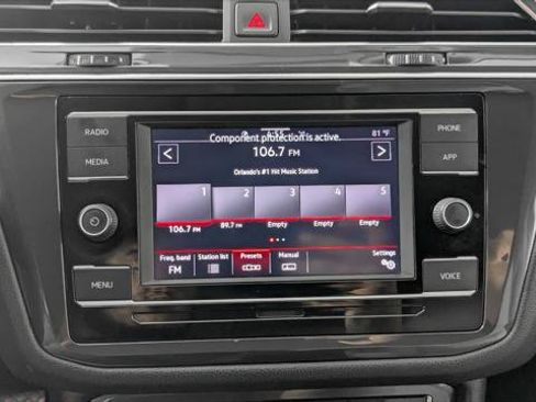 Used 2020 Volkswagen Tiguan S FWD image 30