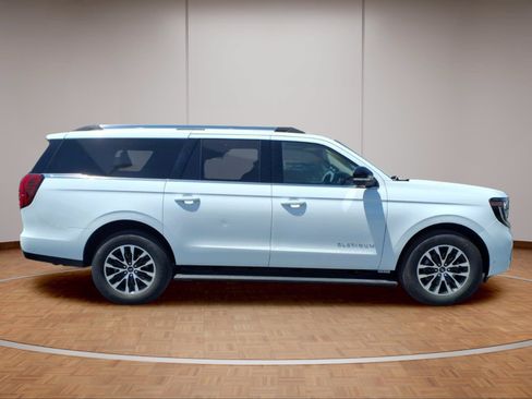 Used 2025 Ford Expedition Max Platinum AWD/4WD image 8