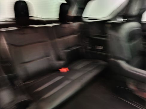 Used 2023 Ford Explorer Limited w/ Equipment Group 301A image 33