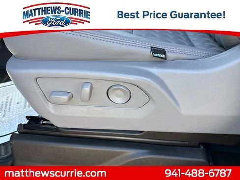 Used 2024 GMC Sierra 3500 SLE w/ SLE Convenience Package image 10