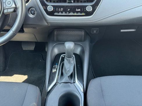 Used 2025 Toyota Corolla SE FWD image 19