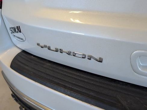 Used 2021 GMC Yukon Denali w/ Denali Premium Package AWD/4WD image 39