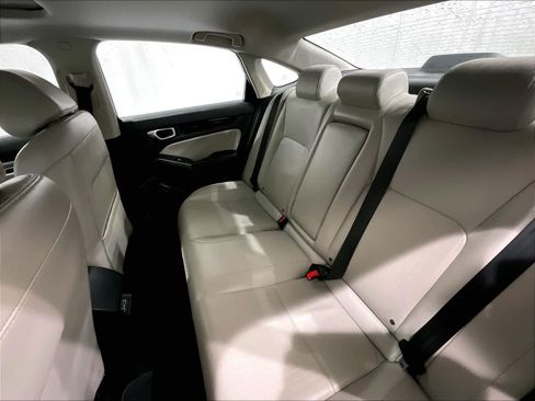 Used 2024 Honda Civic Touring image 15