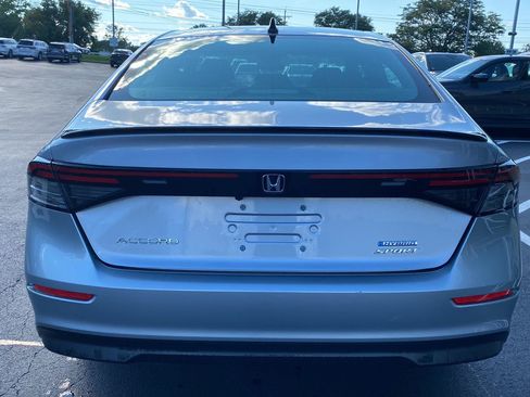 Used 2023 Honda Accord Sport image 3