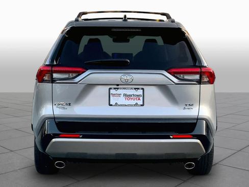 Used 2025 Toyota RAV4 XSE AWD/4WD image 5
