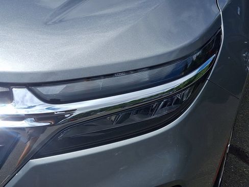 Certified 2023 Chevrolet Equinox LS AWD/4WD image 9