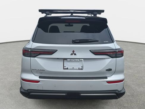 Used 2025 Mitsubishi Outlander Trail Edition image 6
