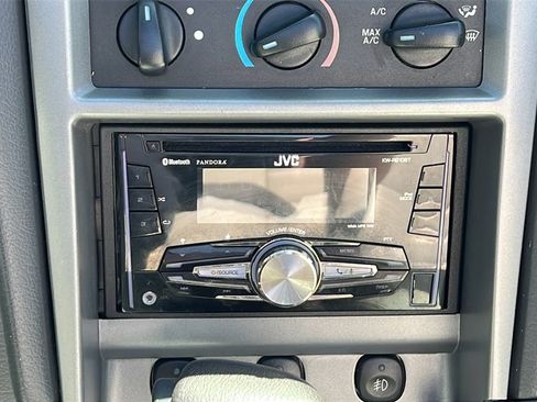 Used 2004 Ford Mustang GT image 23