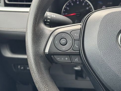 Used 2021 Toyota RAV4 LE image 34