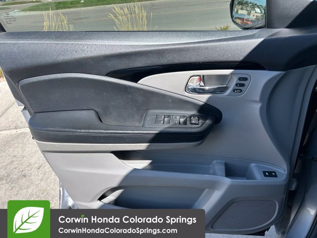 Used 2016 Honda Pilot Touring image 13