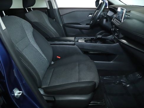 Used 2023 Nissan Rogue SV image 33