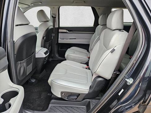 Used 2024 Hyundai Palisade SEL image 21