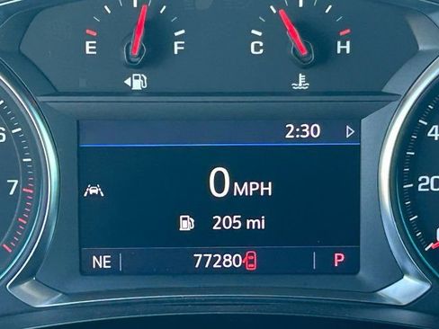 Used 2023 Chevrolet Traverse LT image 23