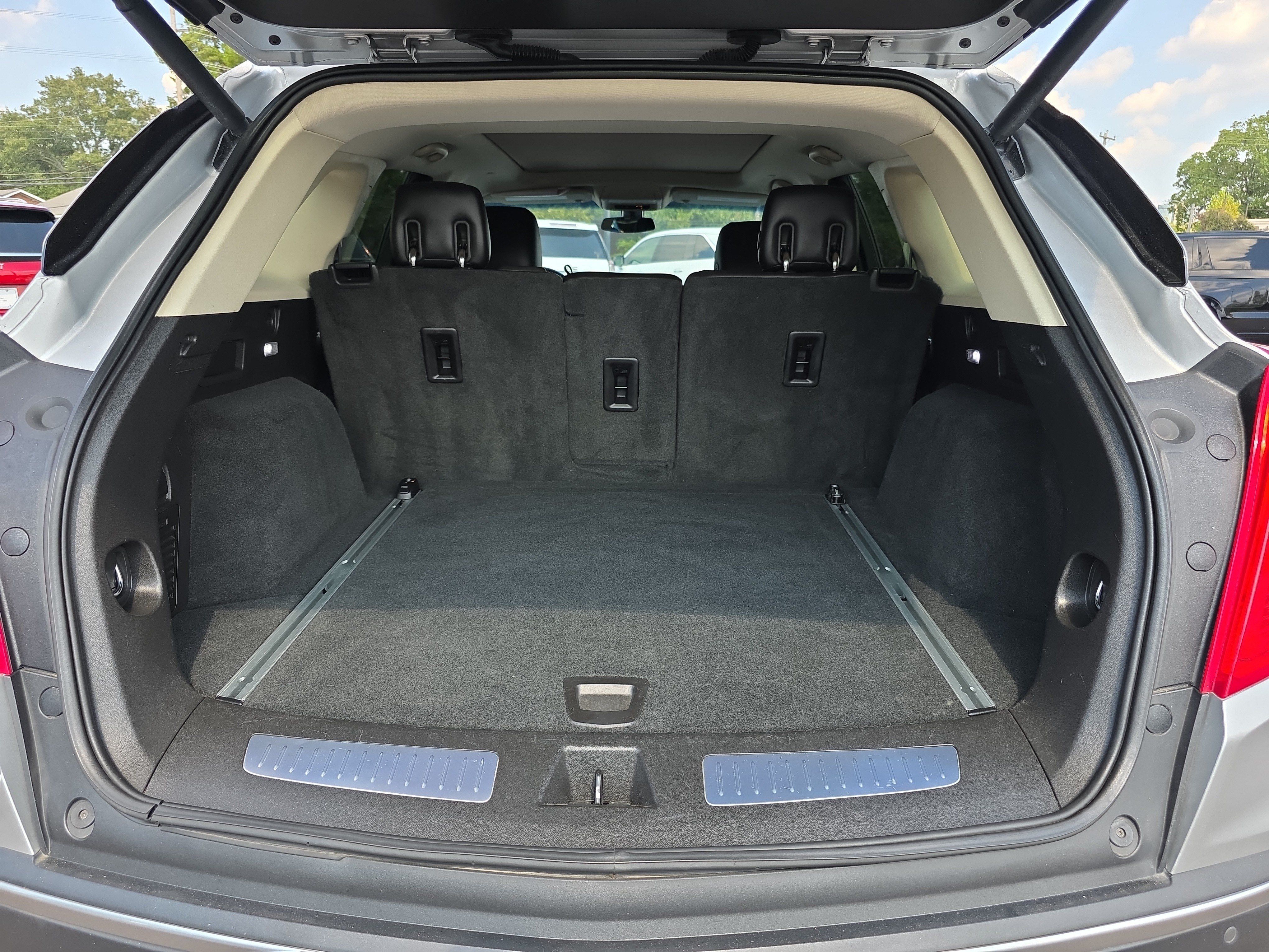 Used 2017 Cadillac XT5 Luxury FWD image 13