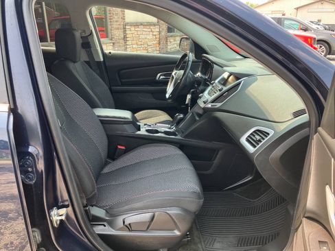 Used 2017 GMC Terrain SLE w/ Convenience Package AWD/4WD image 14