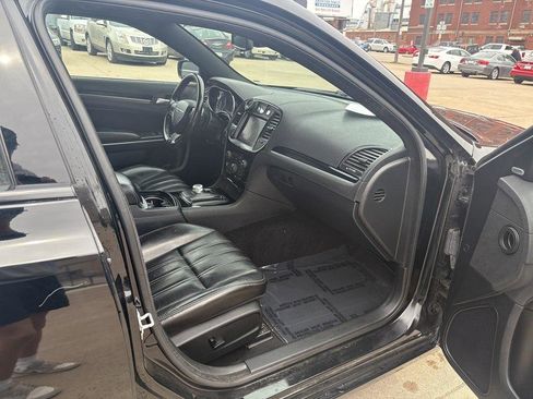 Used 2021 Chrysler 300 S RWD image 10