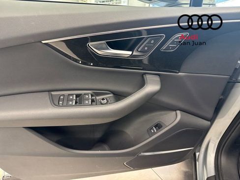 Used 2025 Audi Q7 2.0T Premium w/ Convenience Plus Package image 17