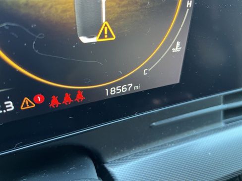 Used 2024 Kia Sportage SX image 5