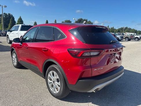 Used 2025 Ford Escape Active w/ Tech Pack #1 FWD image 7