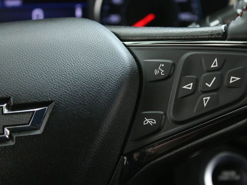 Used 2023 Chevrolet Equinox RS AWD/4WD image 11