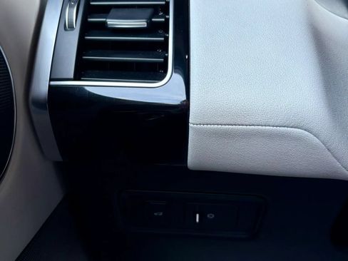 Used 2016 Land Rover Range Rover Sport Supercharged AWD/4WD image 35