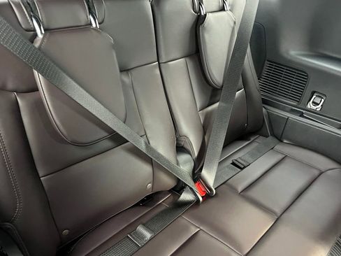 Used 2025 Ford Explorer Platinum w/ LUX Leather Package image 16