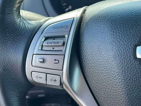 Used 2014 Nissan Altima 2.5 SV FWD image 17