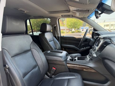 Used 2018 Chevrolet Tahoe LT w/ Luxury Package AWD/4WD image 8