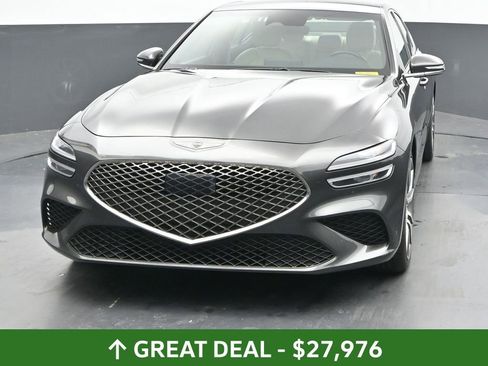Used 2024 Genesis G70 2.5T image 4