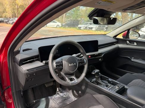 Used 2025 Kia K5 LXS image 30