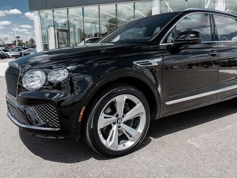 New 2026 Bentley Bentayga AWD/4WD image 20