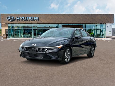 New 2025 Hyundai Elantra Limited FWD image 1