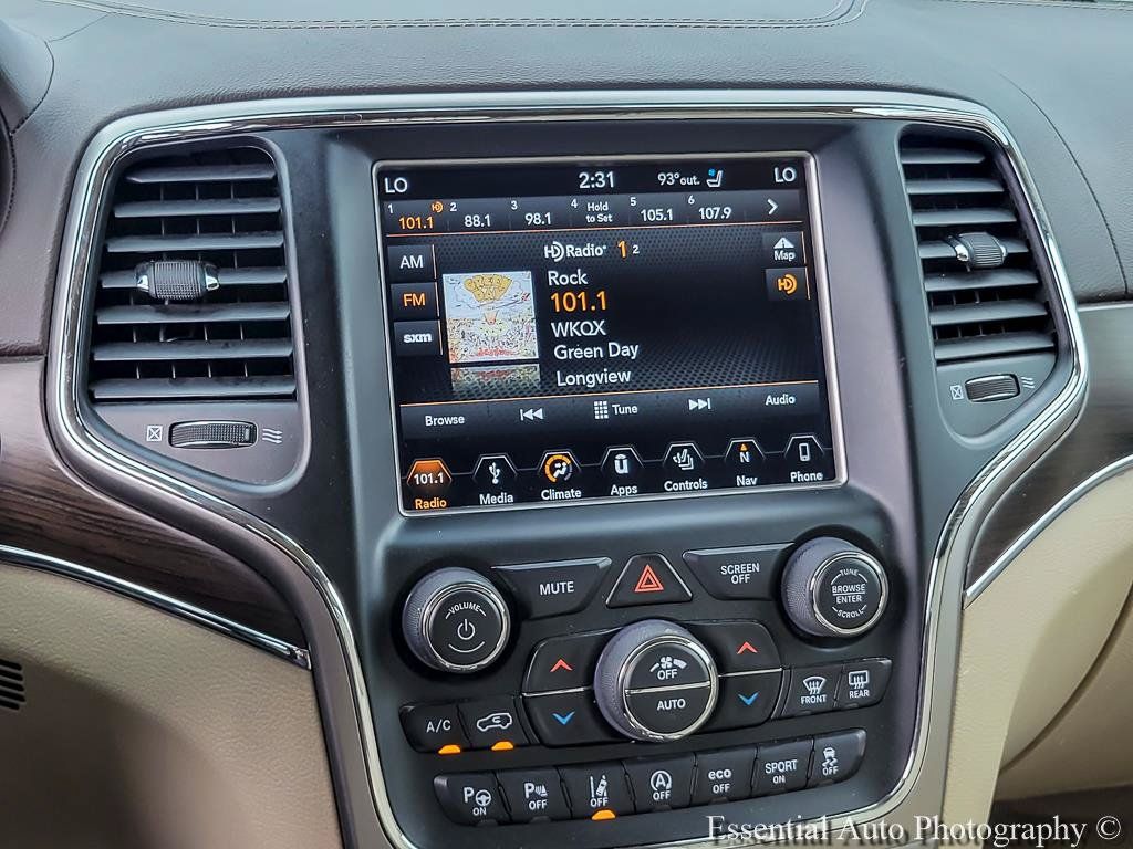 Used 2018 Jeep Grand Cherokee Overland AWD/4WD image 22