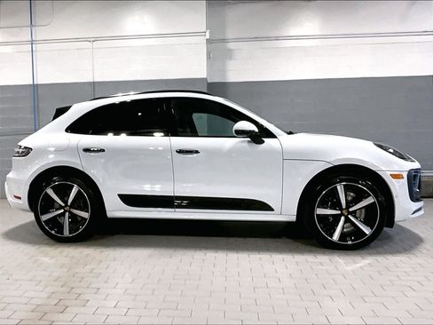 New 2026 Porsche Macan GTS image 6