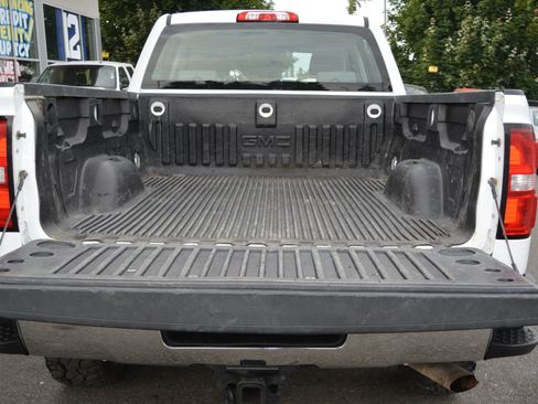 Used 2017 GMC Sierra 2500 4x4 Crew Cab image 7
