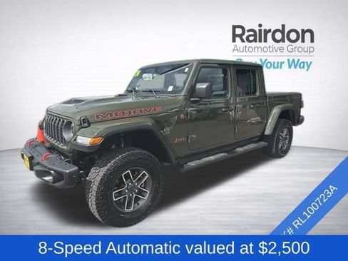 Used 2024 Jeep Gladiator Mojave AWD/4WD image 3