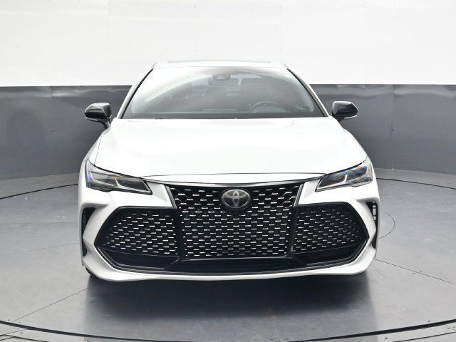 Used 2019 Toyota Avalon Touring FWD image 11