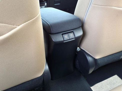 Certified 2022 Toyota Prius LE AWD/4WD image 17