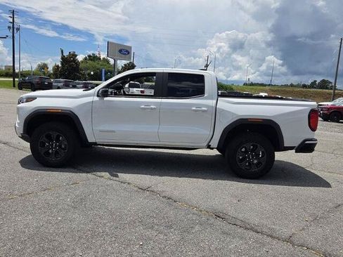 Used 2025 GMC Canyon Elevation w/ Technology Package RWD image 4