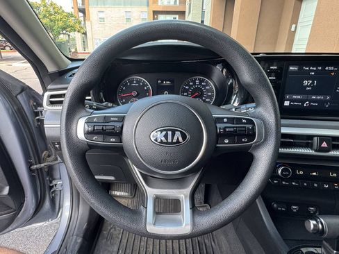 Used 2021 Kia K5 LXS FWD image 18