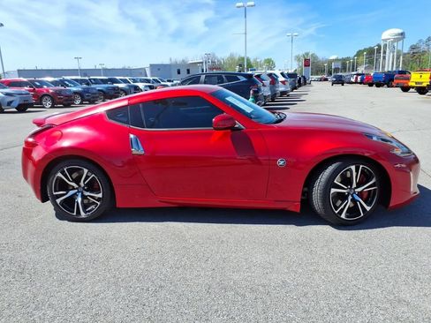 Certified 2019 Nissan 370Z Touring Sport RWD image 2
